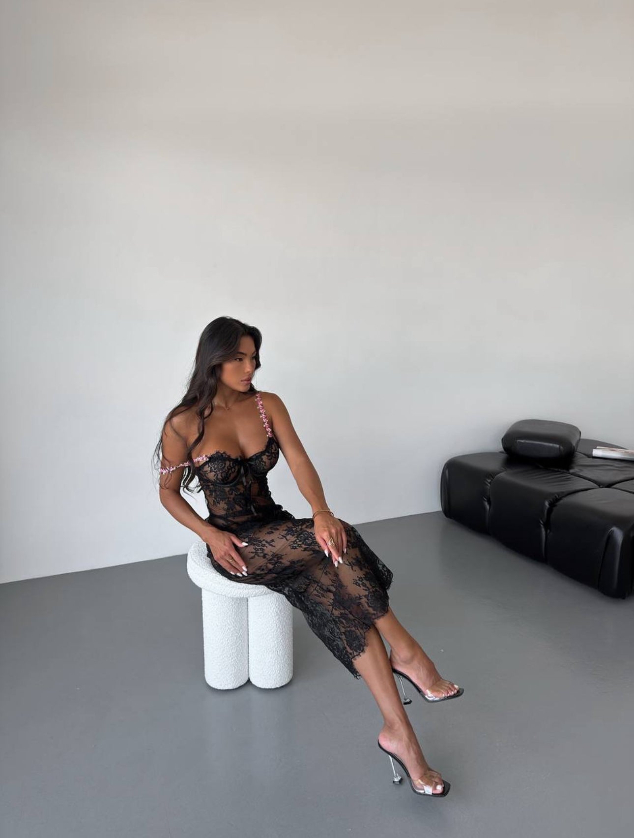 Elara™ | Robe de nuit transparente Pétales de Minuit