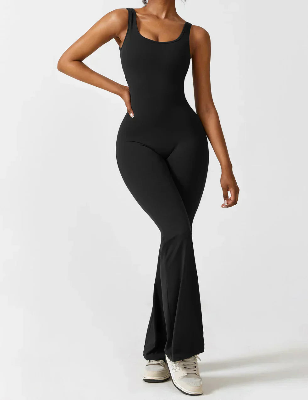 Vireya™ | Combinaison tendance et flatteuse à dos en V