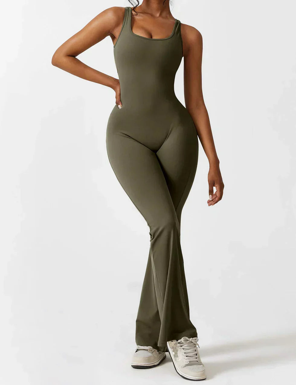 Vireya™ | Combinaison tendance et flatteuse à dos en V