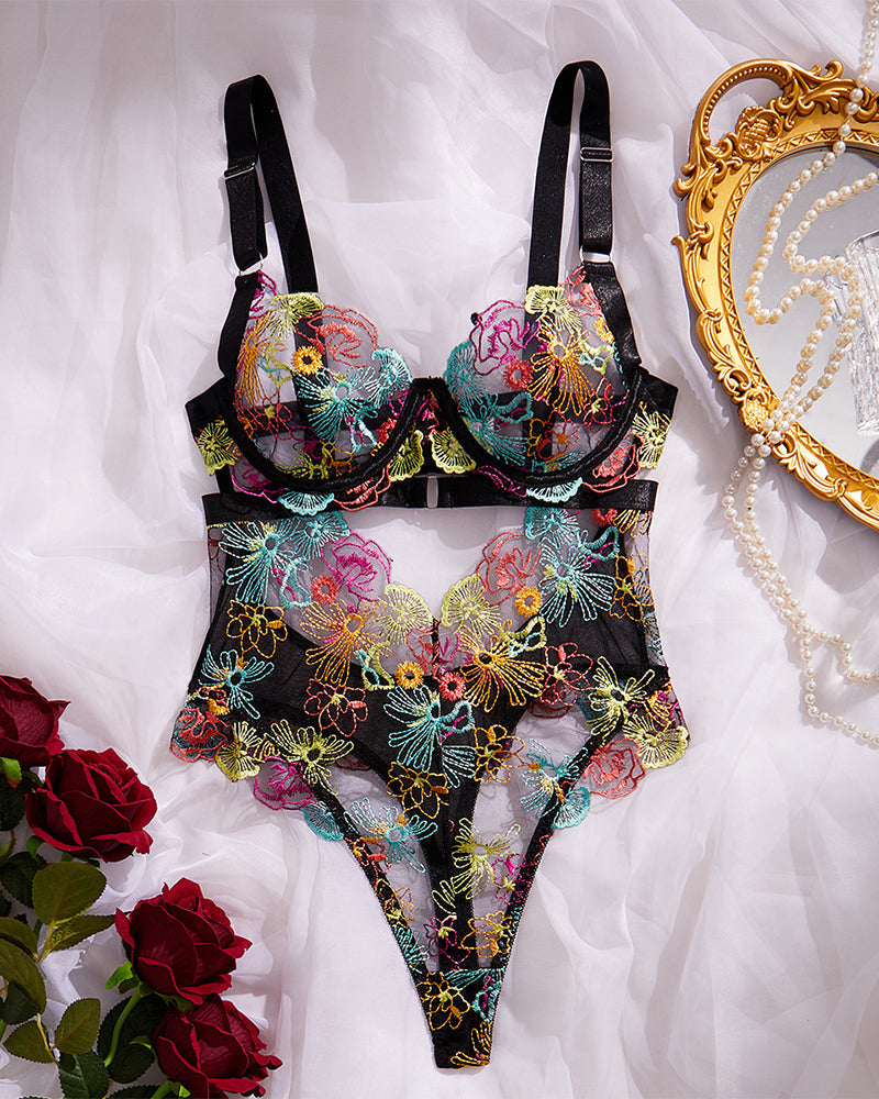 Viviana™ | Ensemble de Lingerie en Mesh Élégant avec Broderie Florale & Détails Découpés