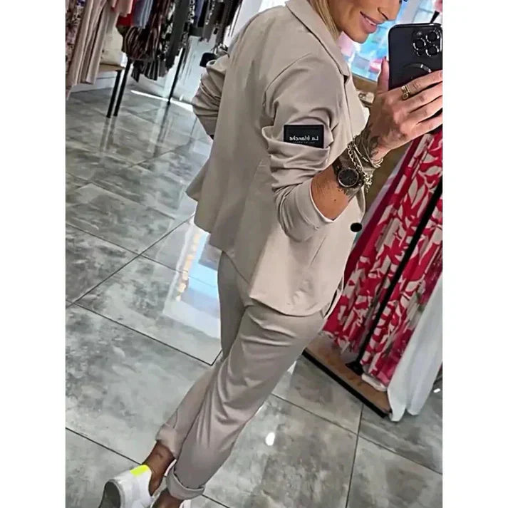 Camille™ | Ensemble Blazer et Pantalon Chique