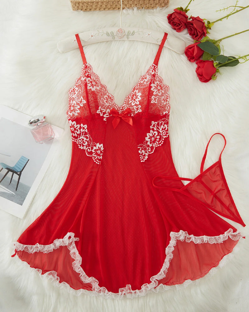 Amara™ | Robe de nuit en dentelle sensuelle avec décolleté en V profond & G-string