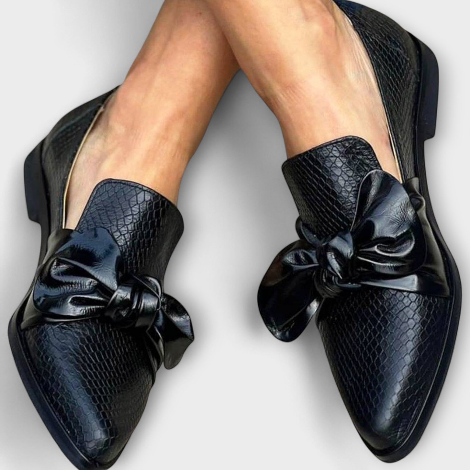 Lucinda™ | Mocassin avec Détail de Nœud Élégant
