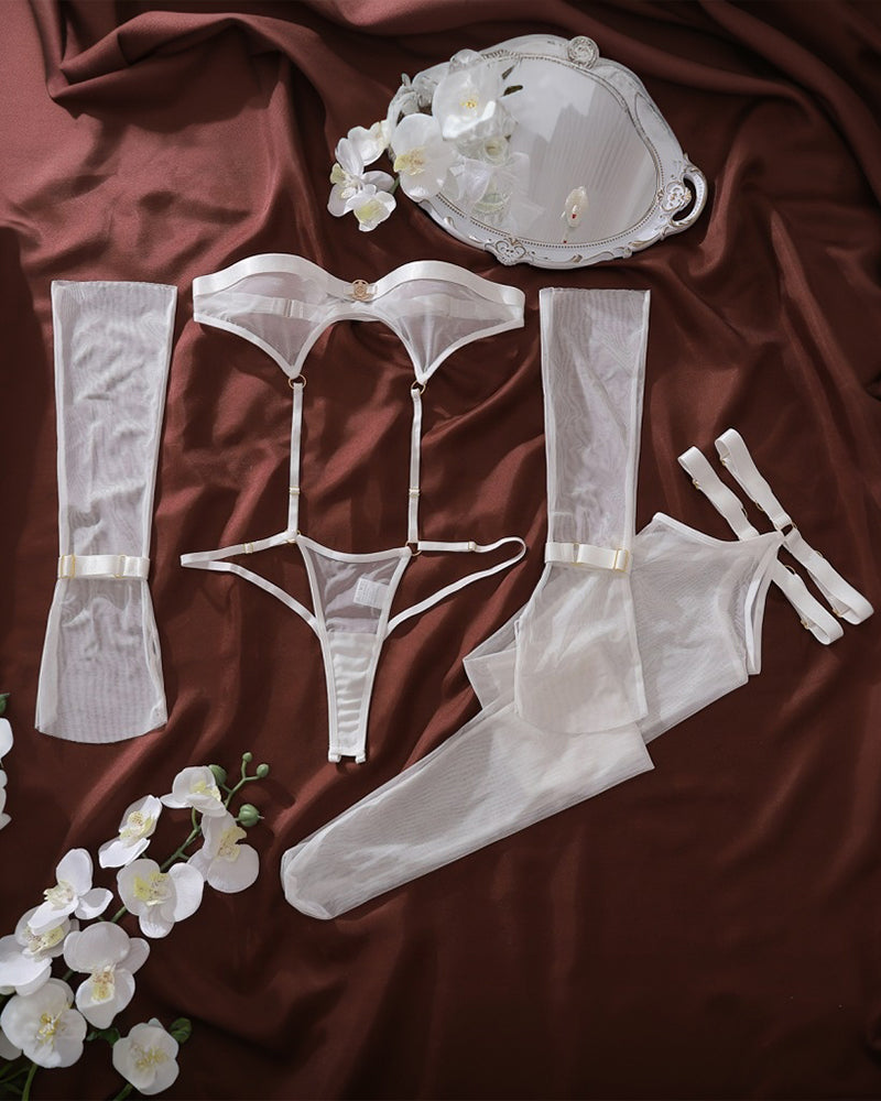 Saphira™ | Ensemble de lingerie transparent avec body, gants & bas