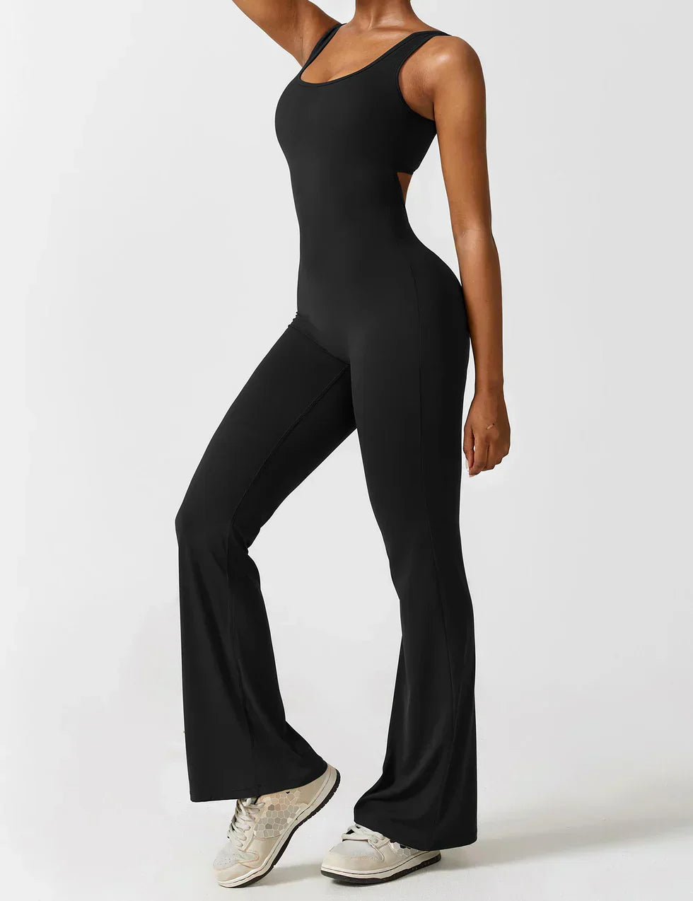 Vireya™ | Combinaison tendance et flatteuse à dos en V