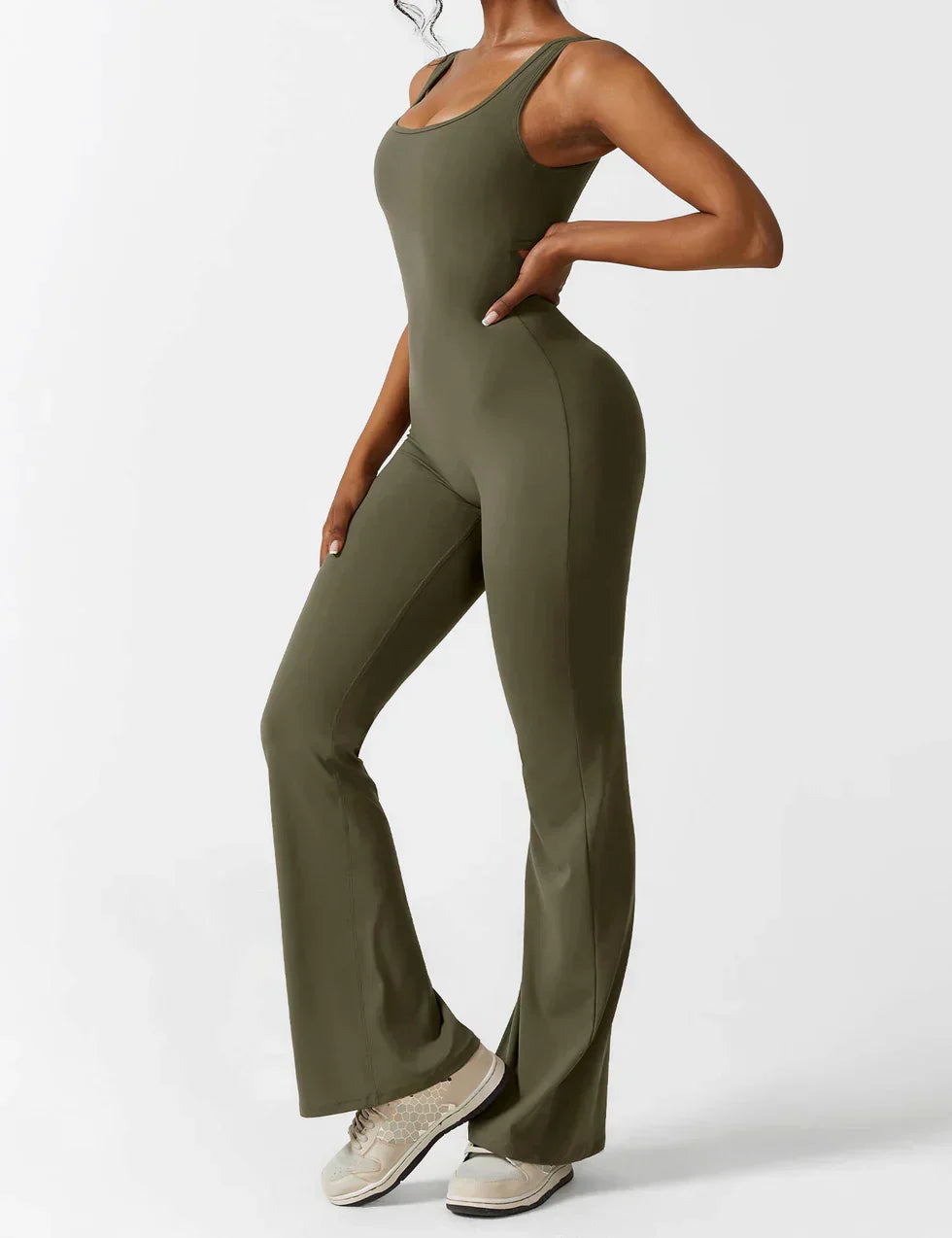 Vireya™ | Combinaison tendance et flatteuse à dos en V
